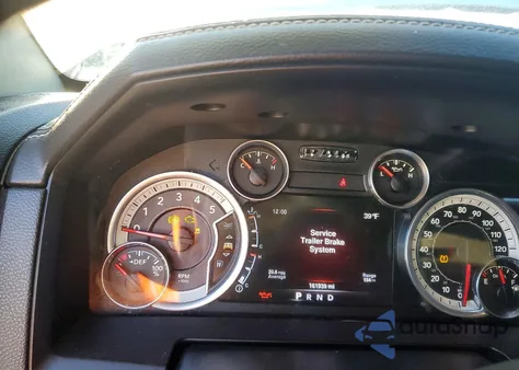 2016 Ram 1500 Laramie z USA, uszkodzony, nr VIN 1C6RR7NM0GS392792